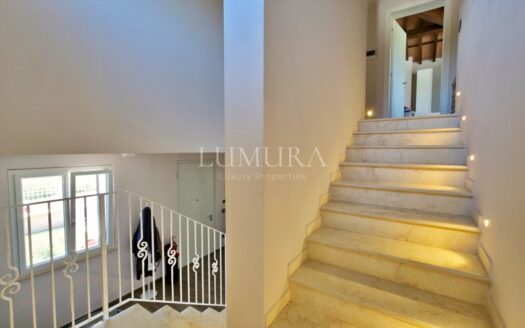 Modern Villa with Pool Close to Lucca