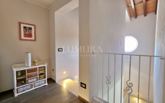 Modern Villa with Pool Close to Lucca