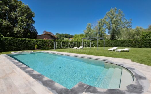 Modern Villa with Pool Close to Lucca