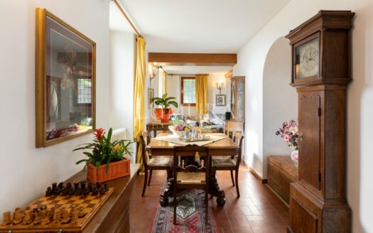 Fortified Estate with 13 Hectares in Pistoia, Tuscany