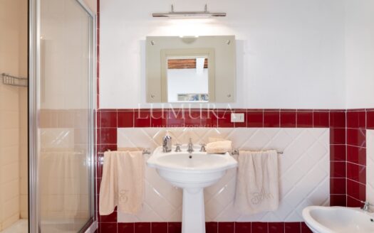 Fortified Estate with 13 Hectares in Pistoia, Tuscany