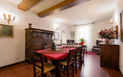 Fortified Estate with 13 Hectares in Pistoia, Tuscany