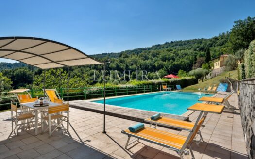 Fortified Estate with 13 Hectares in Pistoia, Tuscany