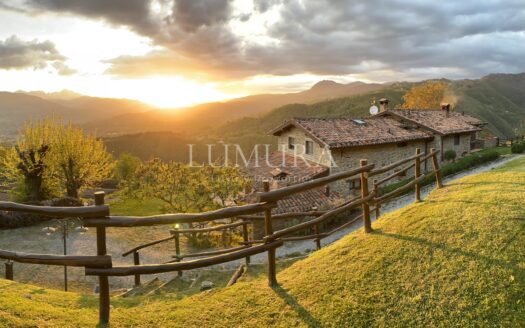 Super Panoramic Country house in Garfagnana